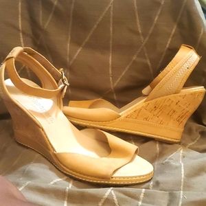 Tan colored Timberland "Earthkeepers/antifatigue" wedge heels